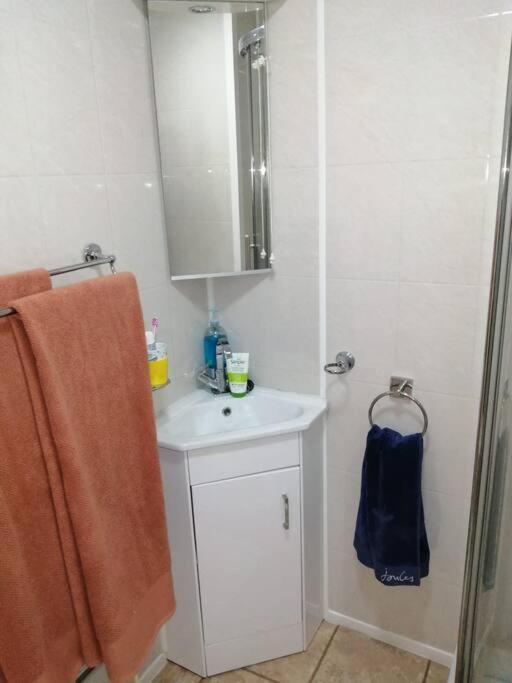 2 Bed Villa With Full Use Of Site Facilities Ньюкі Екстер'єр фото